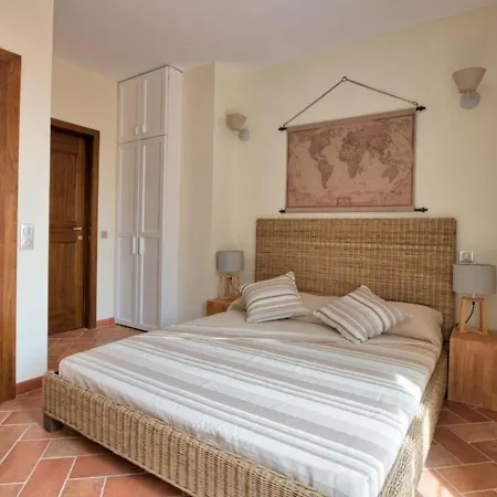 Spacieux Avec Piscine, Climatisation Et Terrasse A - Fr-1-61-526 * Ajaccio (Corsica)