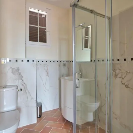 Lejlighed Spacieux Avec Piscine, Climatisation Et Terrasse A - Fr-1-61-526